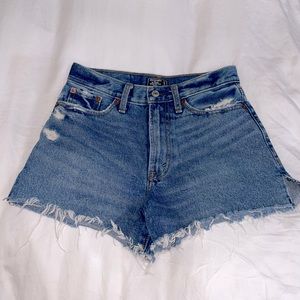 Abercrombie & Fitch High Rise Mom Shorts 24 00